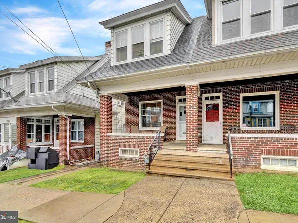49 Crestmont St, Reading, PA 19611