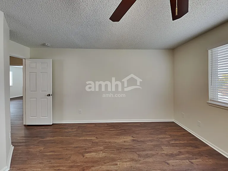 19506 E Bellisario Creek Dr — Photo 12