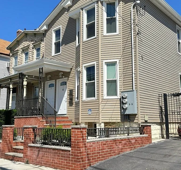 248 Prospect Ave #2