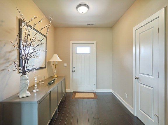 4th image of 2236 Meadowhill Ln