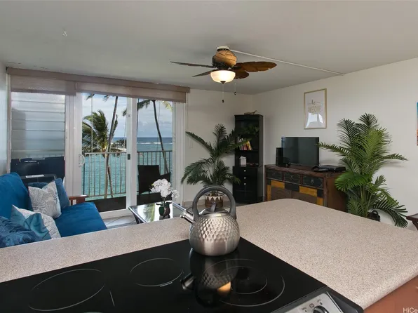 53-567 Kamehameha Hwy APT 606, Hauula, HI 96717