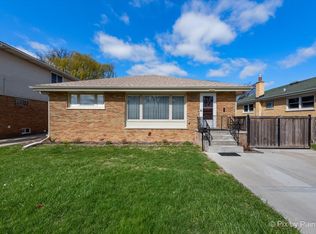 1234 S Cumberland Ave, Park Ridge, IL 60068