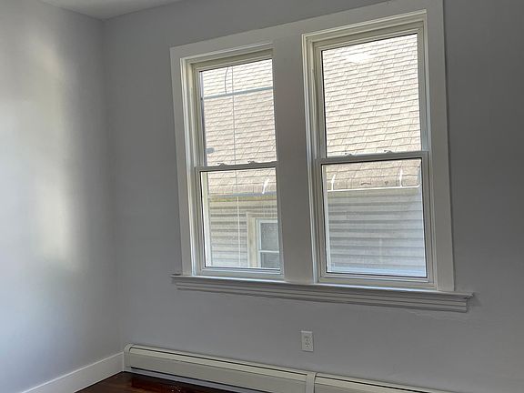 5th image of 148 Jewett Ave Floor 2