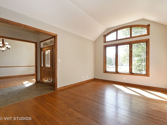 3rd image of 9252 Maura Ct