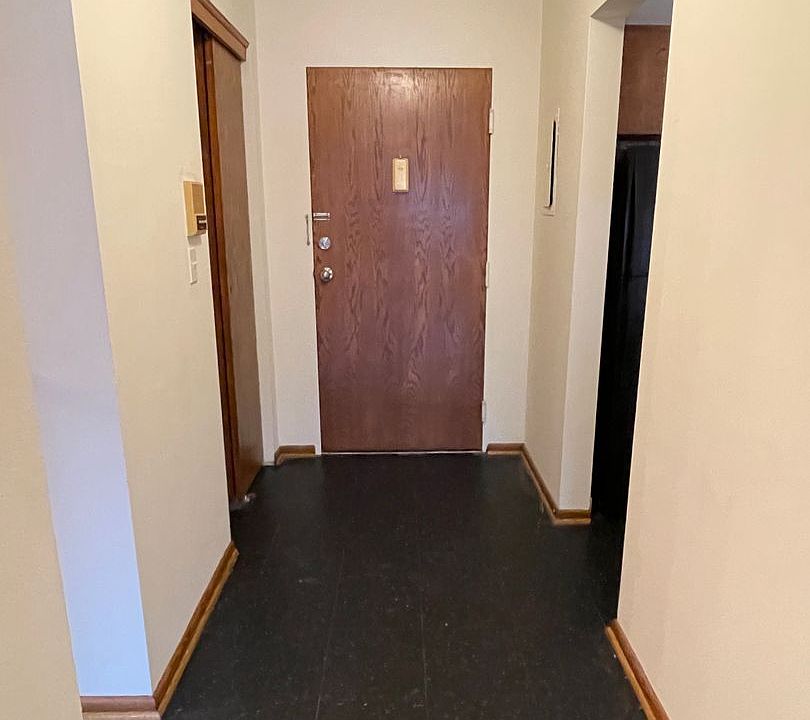 Kingfield Neighborhood 2nd Floor, Heat Paid, Pets USI