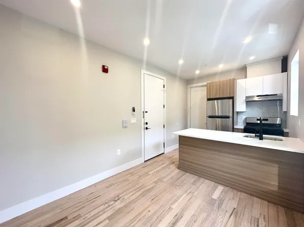 108 Lembeck Avenue image 3 of 6