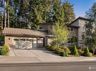 6425 NE 129th St, Kirkland, WA