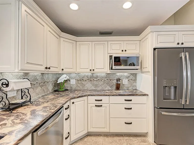 3126 Meadow Run Dr — Photo 21