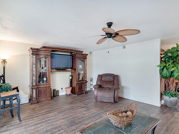 5th image of 3253 N 55th Ave