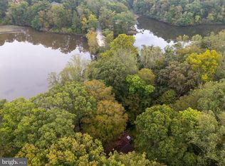 10400 Hampton Rd, Fairfax Station, VA 22039