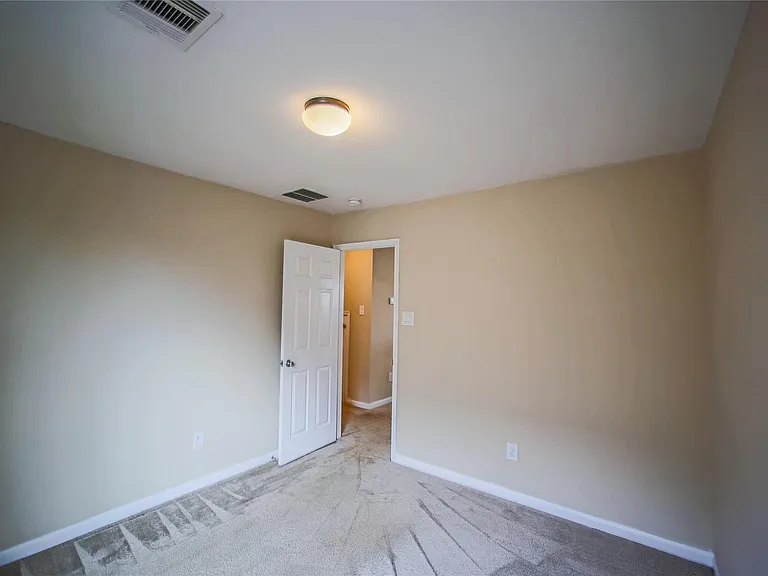 24030 Buffalo Cove Ln — Photo 19