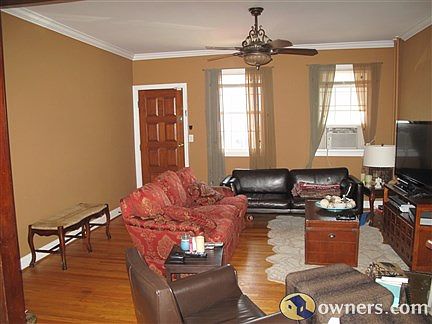 Living Room .