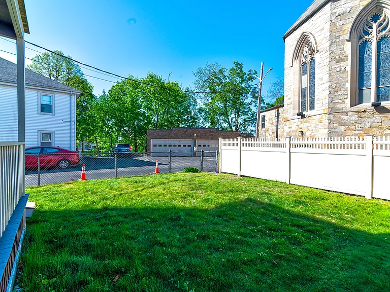 120 Clay St #1 — Photo 21