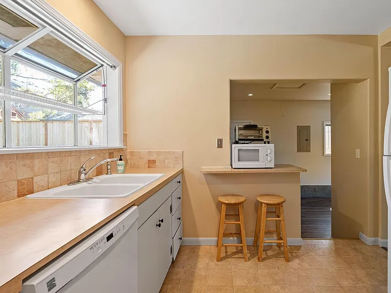 7505 SW Alden St — Photo 13