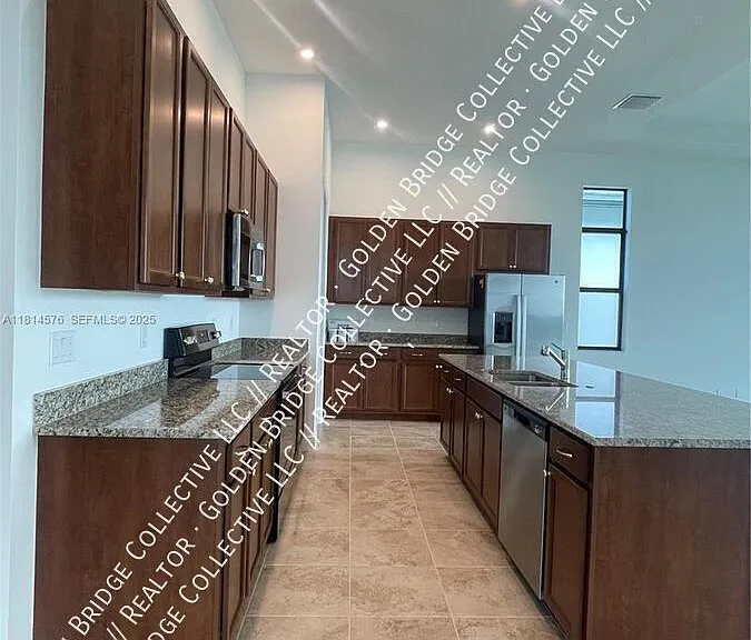 11356 SW Pietra Way — Photo 1