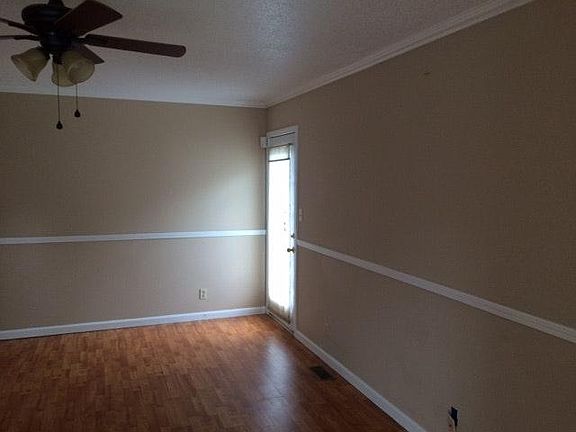 4th image of 745 Princeton Cir