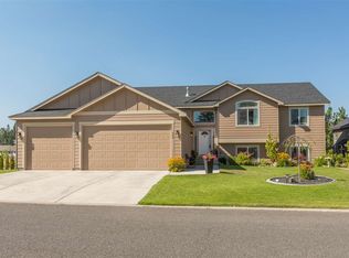 909 E Bonnie Lynn Ln, Colbert, WA 99005