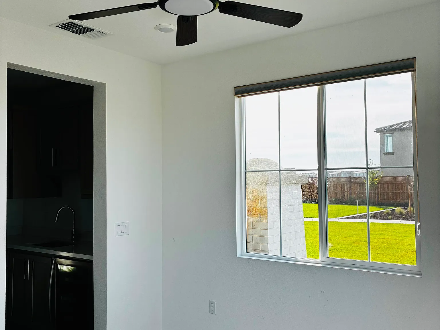1 bed, 400 sqft, $1,500 — Photo 3