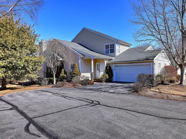 10 Deanarose Place #10, Cheshire, CT 06410
