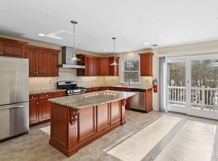 22 Airmount Ave APT 14, Ramsey, NJ 07446