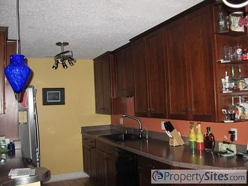 5th image of 4325 Aegean Dr APT 122B
