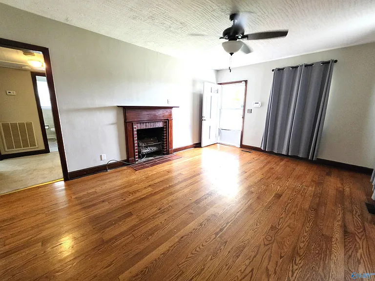 2007 Vanderbilt Cir SW — Photo 5