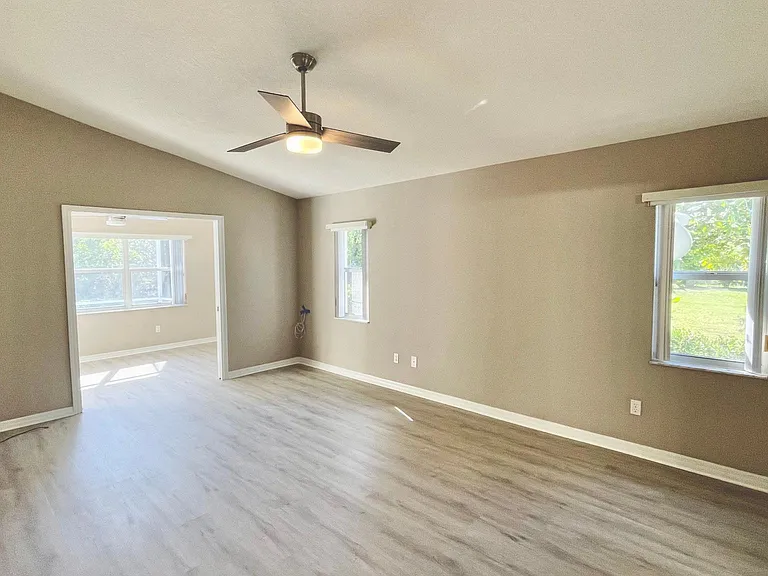 16 Whittington Dr — Photo 5