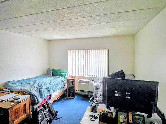 5th image of 616 E College Ave APT 107