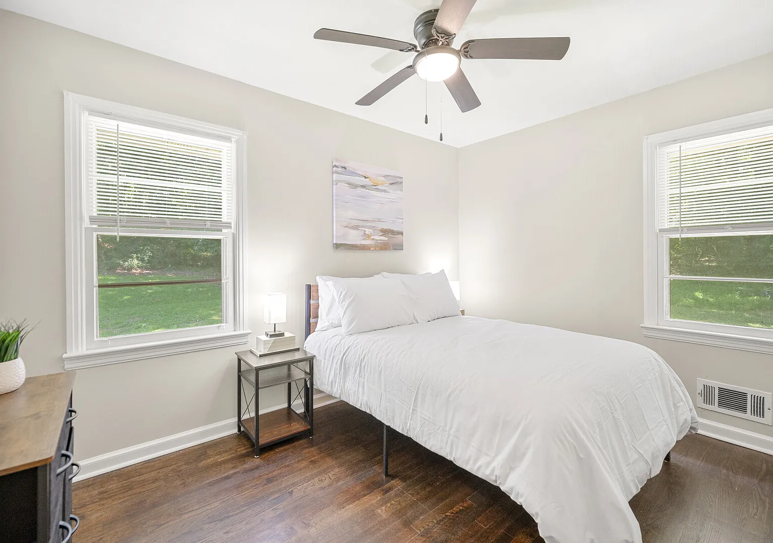 Quiet Retreat Close to Downtown Atlanta — Photo 2