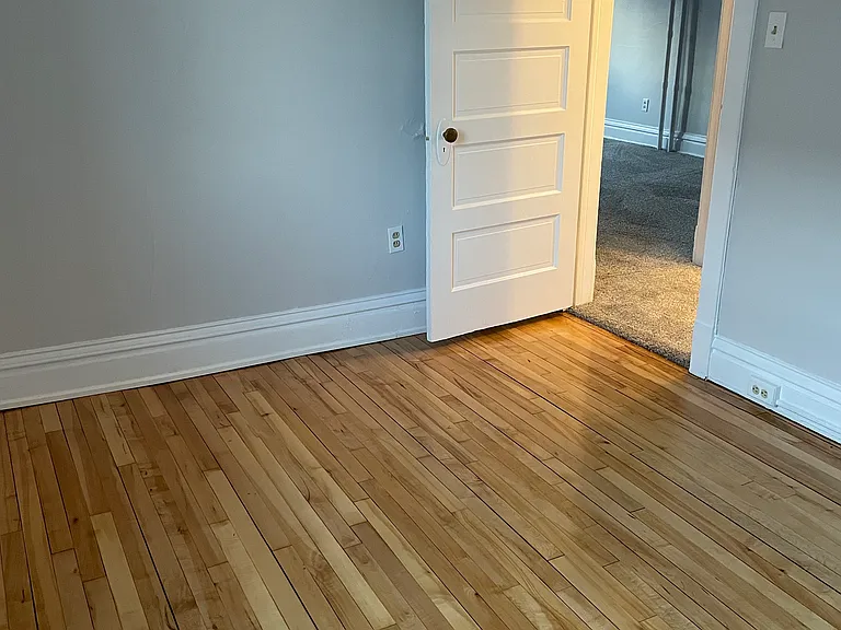 432 E 7th St #1 — Photo 10