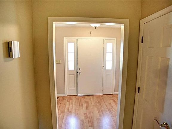 4th image of 3017 Homeworth Ln