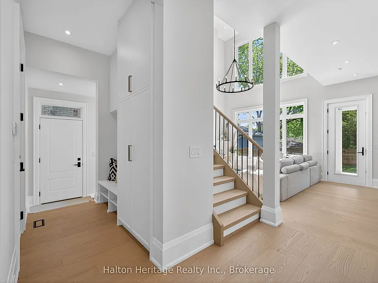 148 Herald Ave — Photo 6