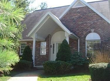 1st image of 245 Lake Pointe Dr