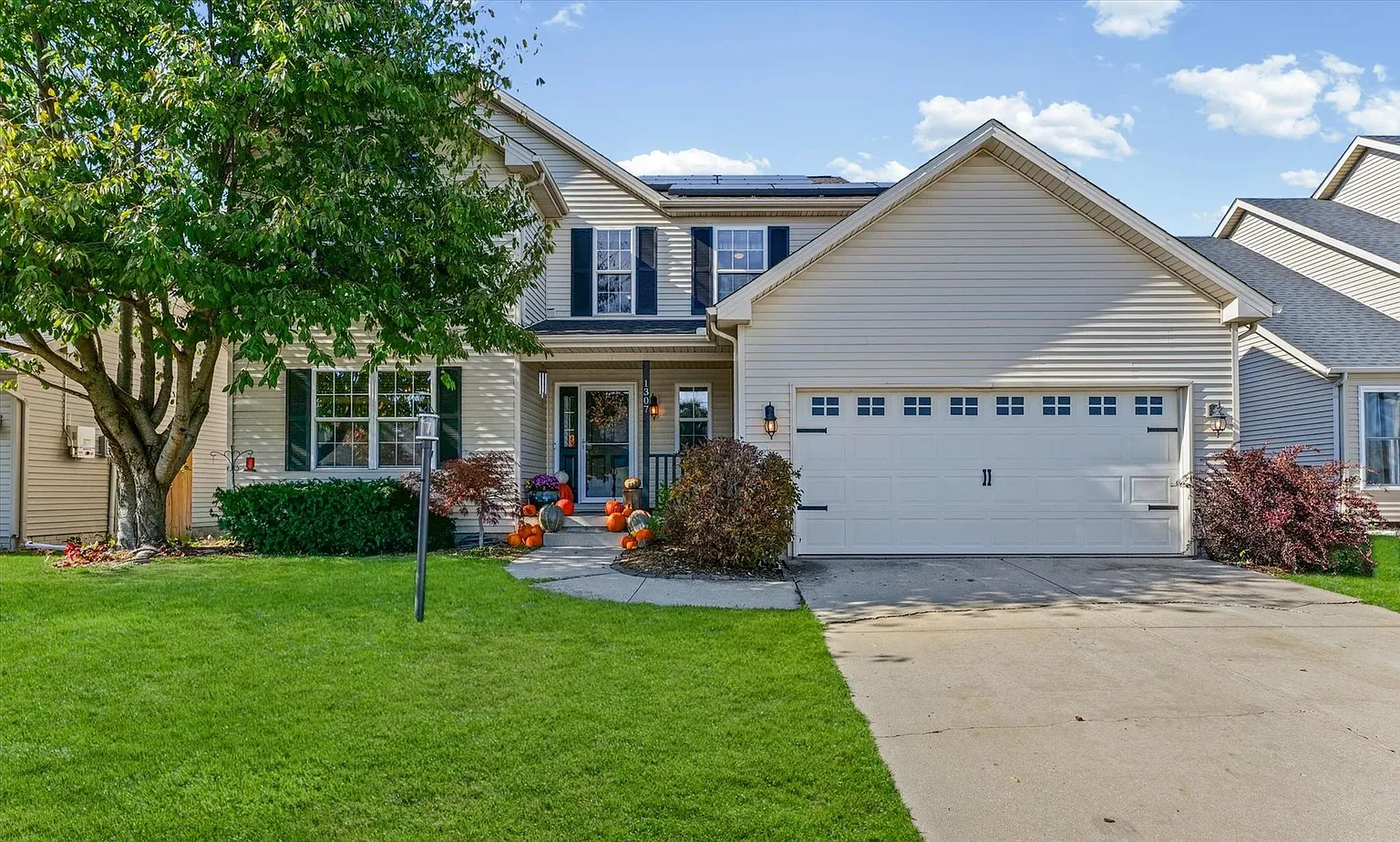 1307 Farley Ln photo 1