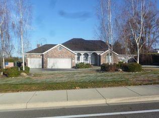 3353 Lone Pine Rd, Medford, OR 97504