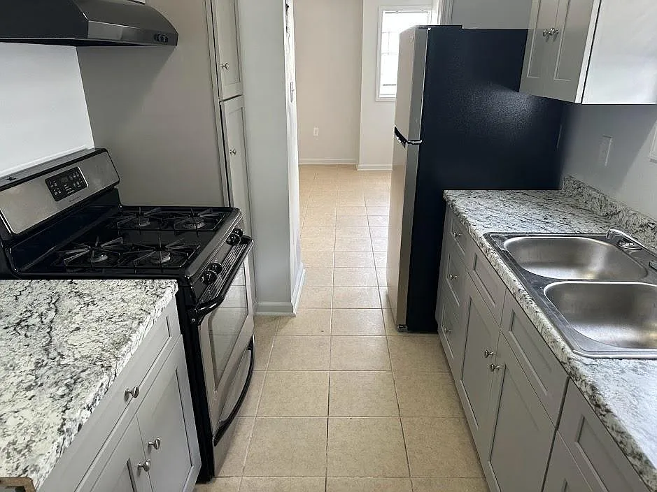 2 bed, 850 sqft, $1,200 — Photo 4