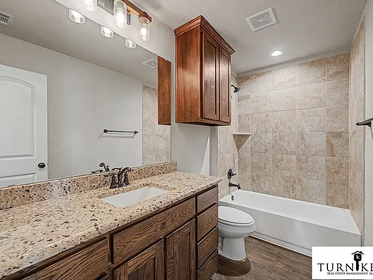 1324-1328 White Sand Dr — Photo 11