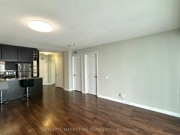 25 Town Centre Ct #Lph3506, Toronto, ON M1P 0B4