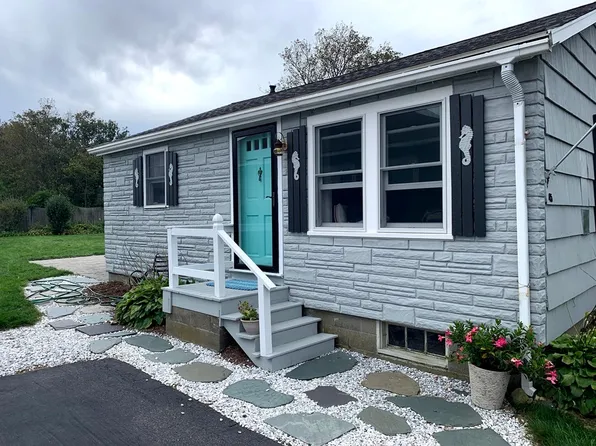 45 Saginaw Ave, Marshfield, MA 02050