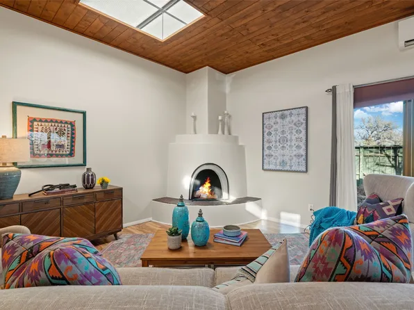 2840 Plaza Rojo, Santa Fe, NM 87507
