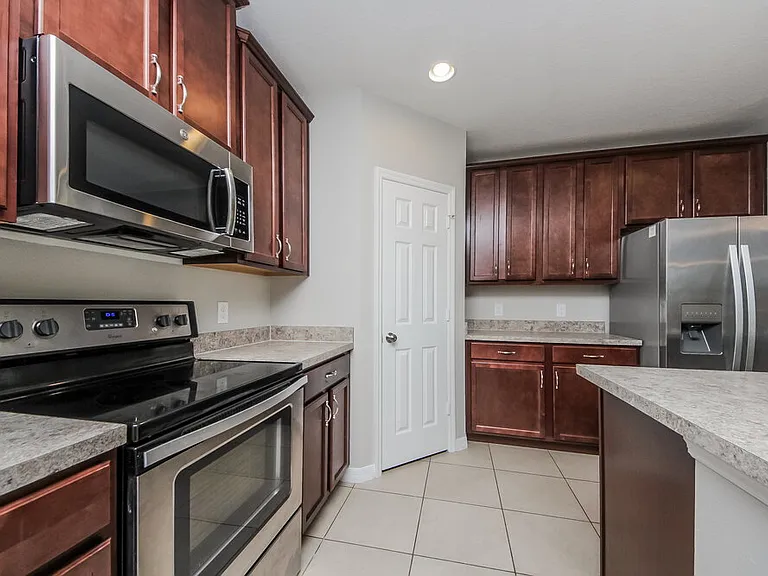 3171 Turret Dr — Photo 8