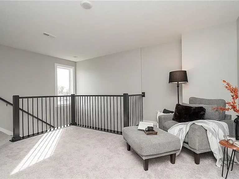 15302 Goldenrod Dr — Photo 18