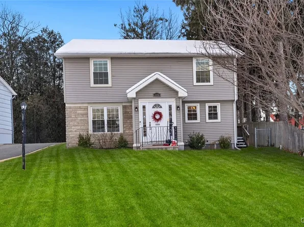 305 Mackay Ave, Syracuse, NY 13219