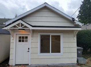 7605 SW 51st Pl #B, Portland, OR 97219