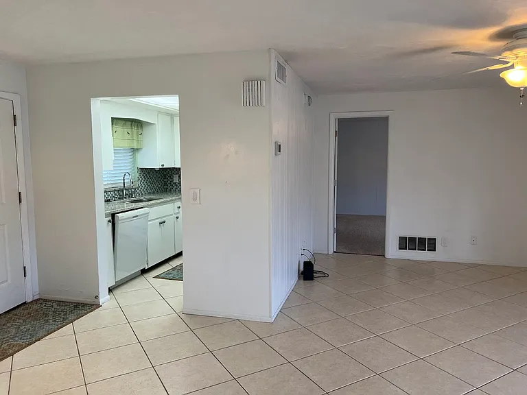 3751 S School Ave #29 — Photo 16