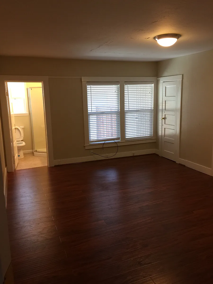 Building Photo - 66 3rd St #1