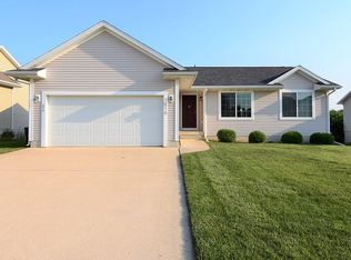 1416 Austin Way, Cedar Falls, IA 50613