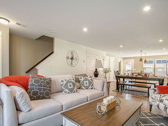 5th image of 6724 Promenade St NE #34