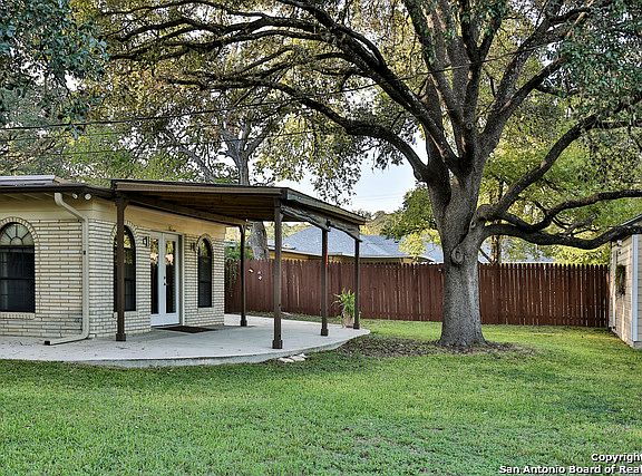 3rd image of 110 Lemonwood Ave