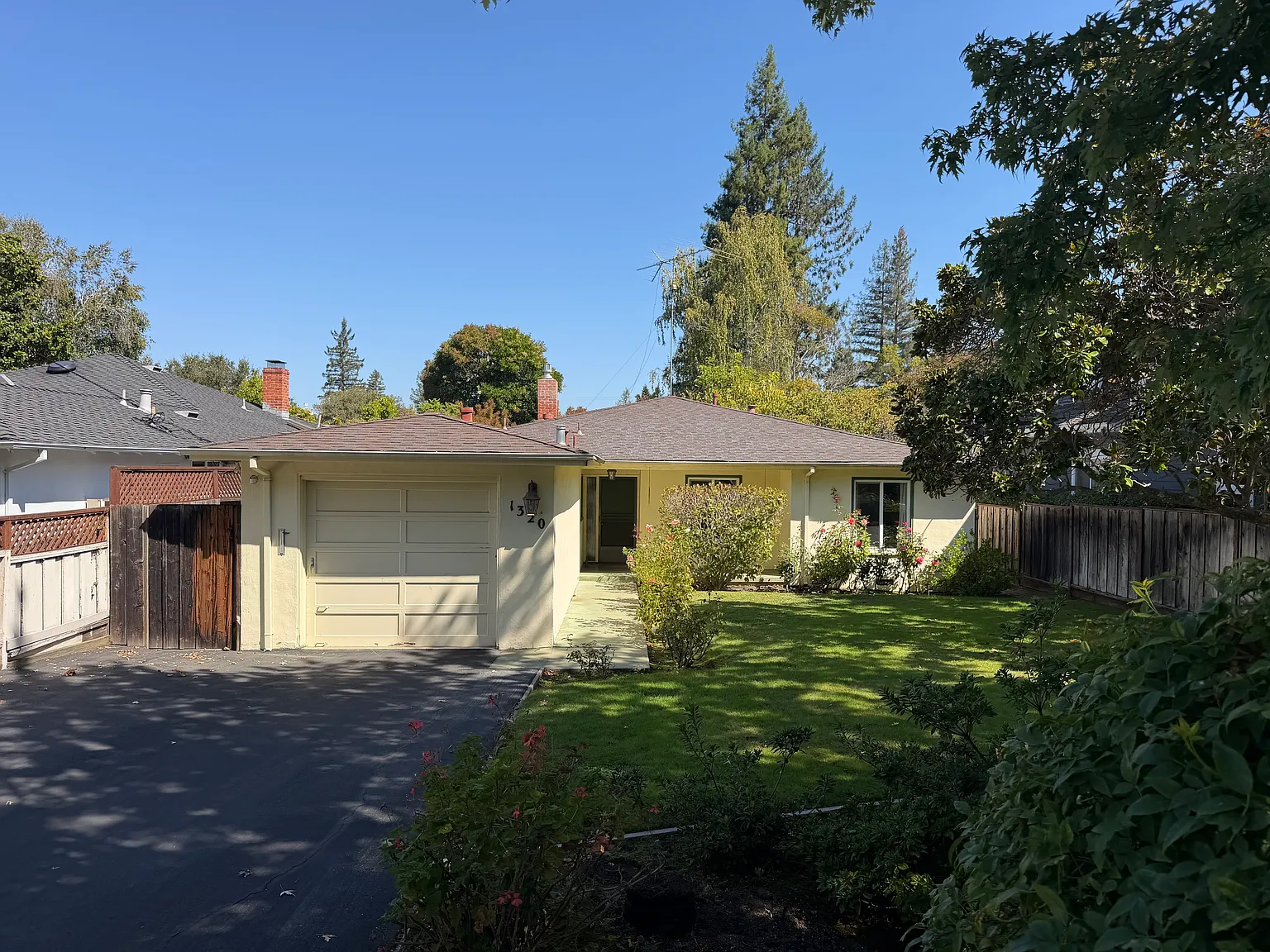 4 bed, 1250 sqft, $5,000 — Photo 1